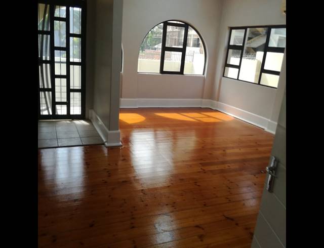 3 BEDROOM HOUSE TO LET IN ESSENWOOD